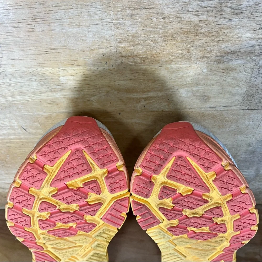 Hoka One One Arahi 6 Womens Sz 11 Running Shoes Nimbus Cloud Blanc de Blanc - Picture 10 of 12